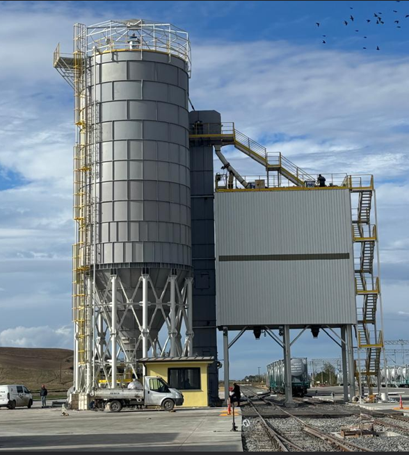 Railcar Loading Station